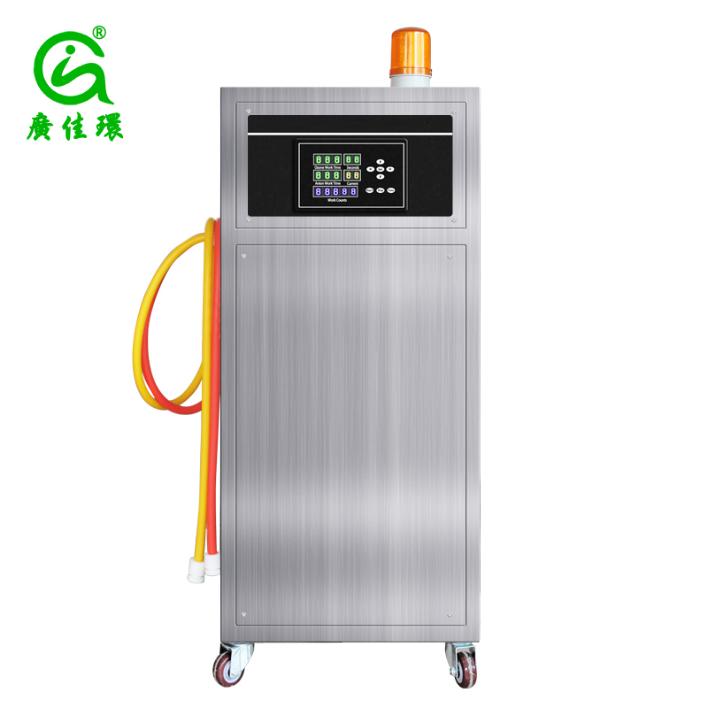 汽車消毒機(jī)是運(yùn)用臭氧和負(fù)離子的消毒方式，臭氧主要是對(duì)車內(nèi)消毒殺菌,負(fù)離子主要是凈化車內(nèi)空氣，祛除異味。功能:可殺滅和消除異味、煙味、汗味、臭味、纖維、浮游霉菌、病毒、