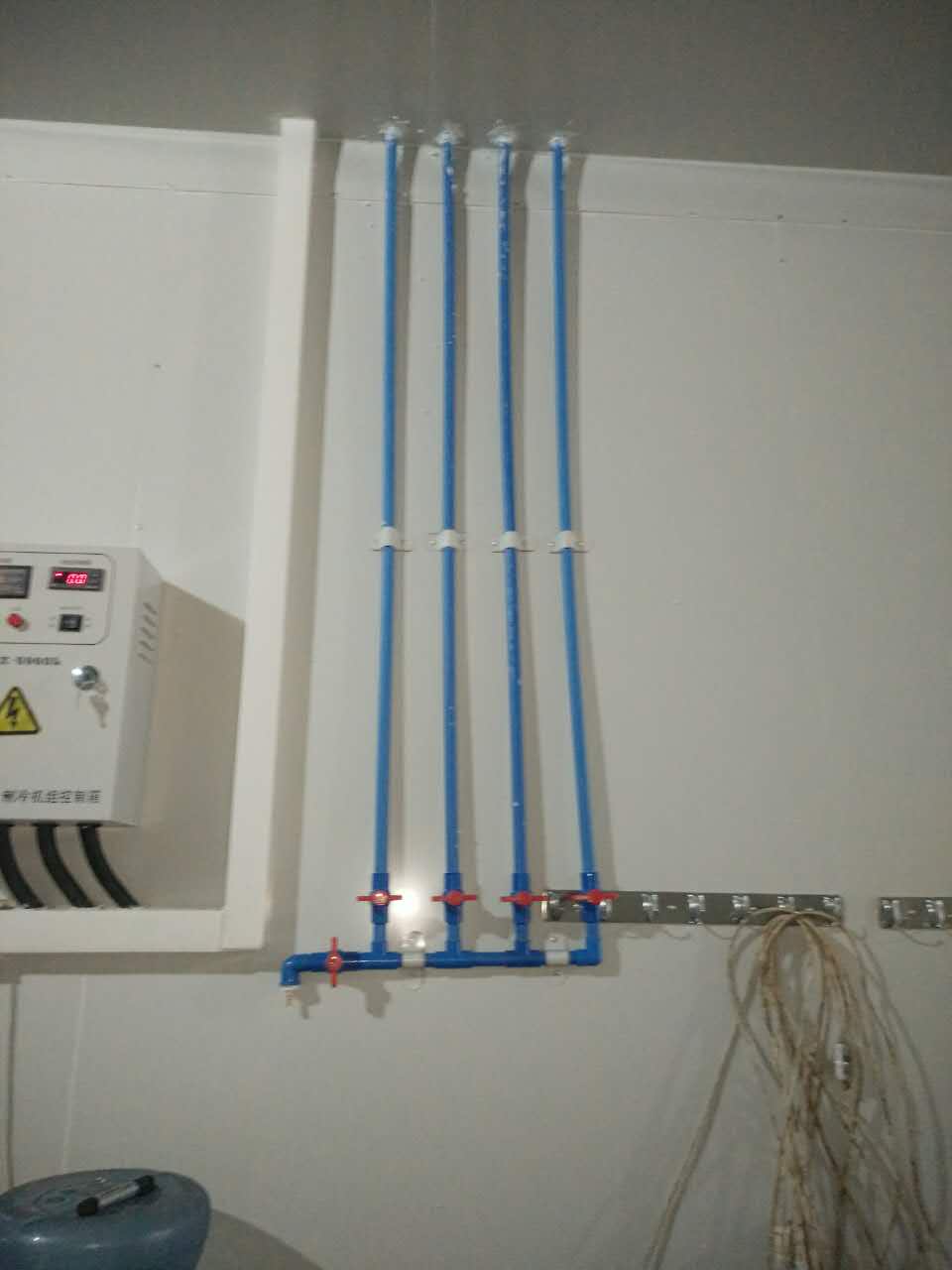 1533178421112390.jpg 臭氧安裝現(xiàn)場(chǎng)1.jpg